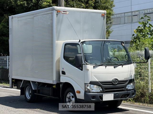 Toyota DYNA TRUCK 2018-06 8524590-1