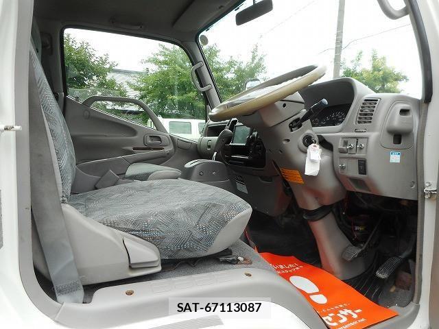 Toyota DYNA TRUCK 2011-12 8524610-11
