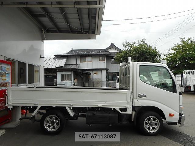 Toyota DYNA TRUCK 2011-12 8524610-3