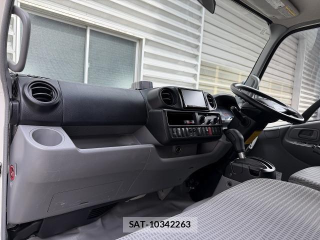 Toyota DYNA TRUCK 2017-12 8524593-20