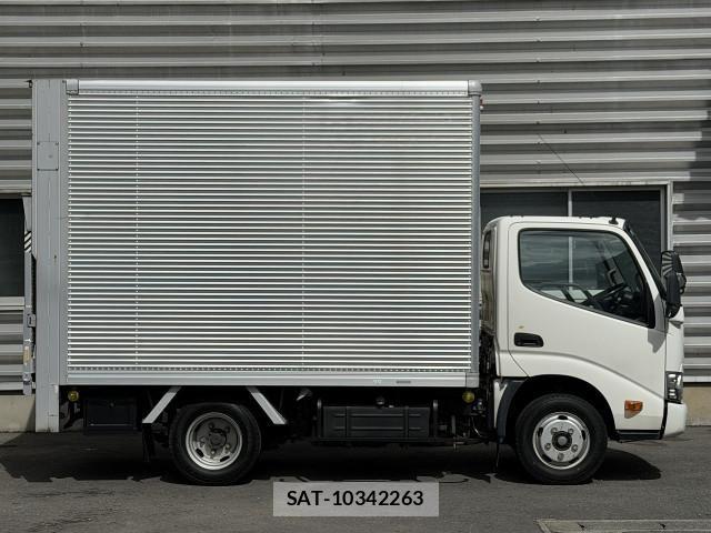 Toyota DYNA TRUCK 2017-12 8524593-2