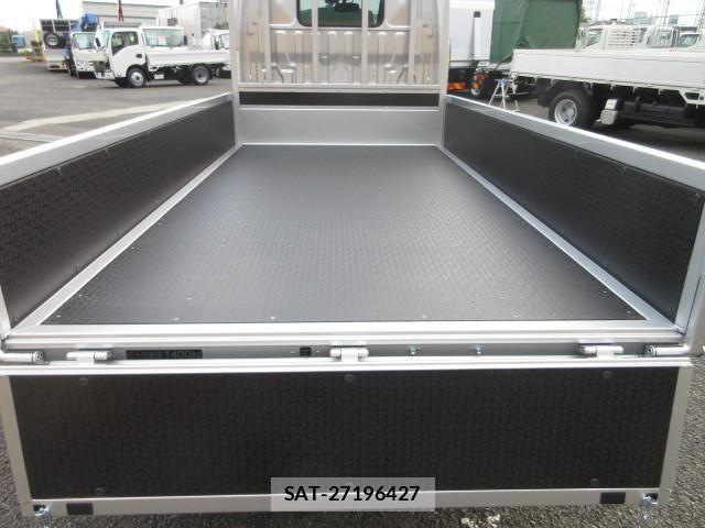 Toyota DYNA TRUCK 2026-03 8524575-7
