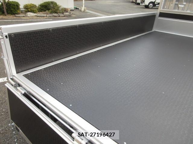 Toyota DYNA TRUCK 2026-03 8524575-8