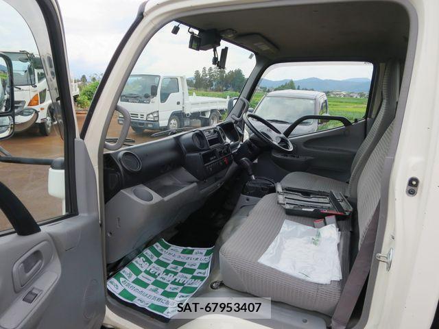 Toyota DYNA TRUCK 2017-03 8524615-5