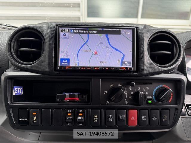 Toyota DYNA TRUCK 2018-06 8524592-17