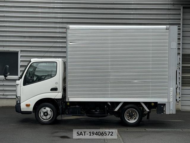 Toyota DYNA TRUCK 2018-06 8524592-1