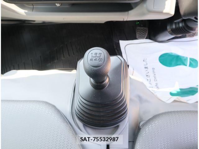 Toyota DYNA TRUCK 2026-01 8561748-17