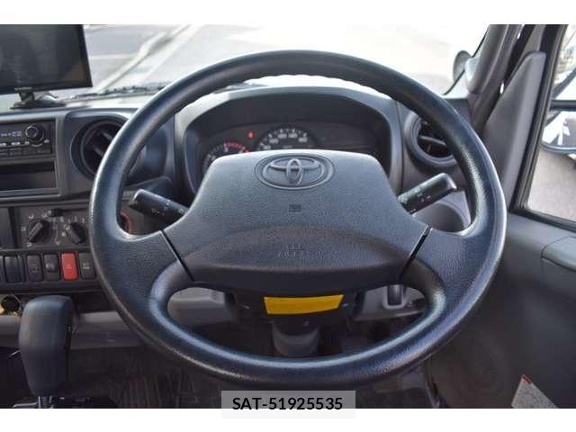 Toyota DYNA TRUCK 2015-04 8561755-5