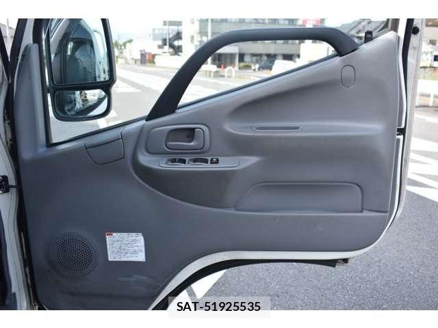 Toyota DYNA TRUCK 2015-04 8561755-8