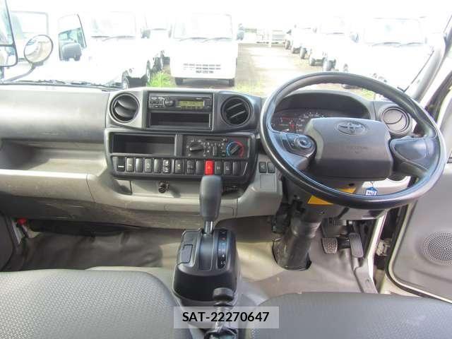 Toyota DYNA TRUCK 2021-07 8561754-13