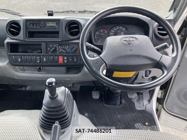 Toyota DYNA TRUCK 2018-10 8626574-7