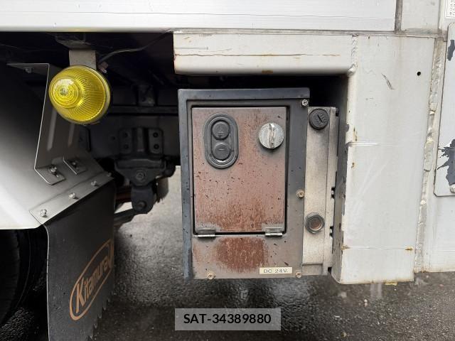 Toyota DYNA TRUCK 2018-06 8658864-10
