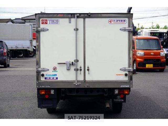 Toyota DYNA TRUCK 2021-07 8658854-3