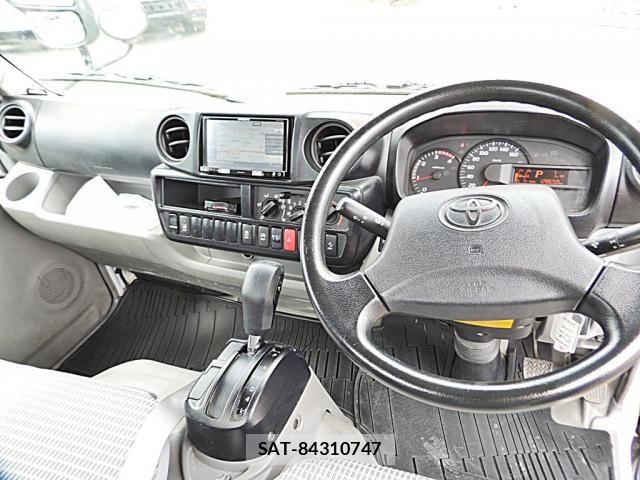 Toyota DYNA TRUCK 2019-08 8741803-15