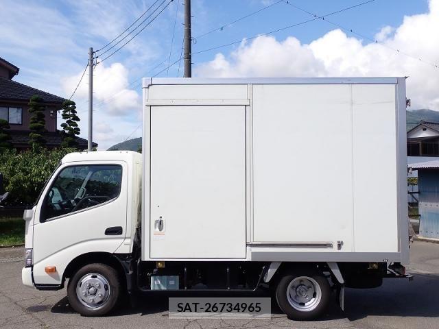 Toyota DYNA TRUCK 2019-02 8780049-5