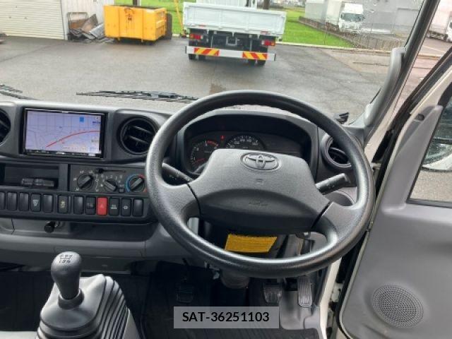 Toyota DYNA TRUCK 2015-07 8780046-19