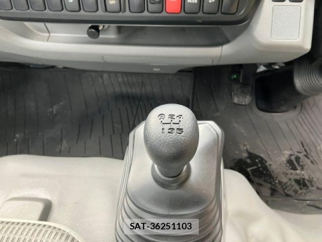 Toyota DYNA TRUCK 2015-07 8780046-24