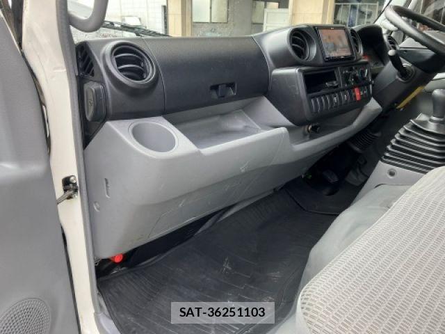 Toyota DYNA TRUCK 2015-07 8780046-27
