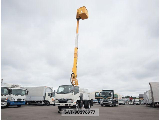 Toyota DYNA TRUCK 2013-02 8795837-9