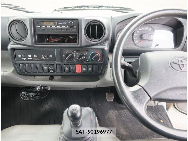 Toyota DYNA TRUCK 2013-02 8795837-23