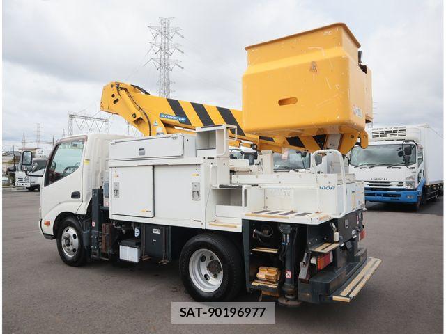 Toyota DYNA TRUCK 2013-02 8795837-4