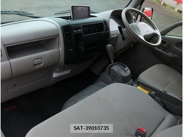 Toyota DYNA TRUCK 2015-05 8828824-26