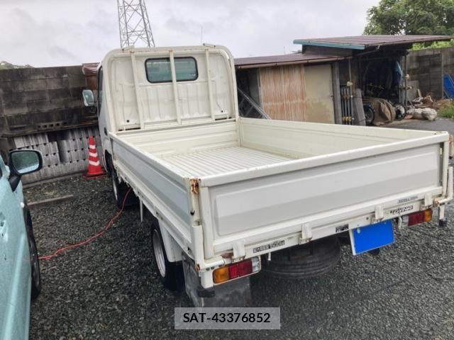 Toyota DYNA TRUCK 2005-01 8828828-3