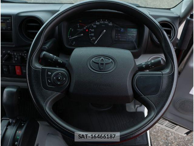 Toyota DYNA TRUCK 2020-06 8828822-24
