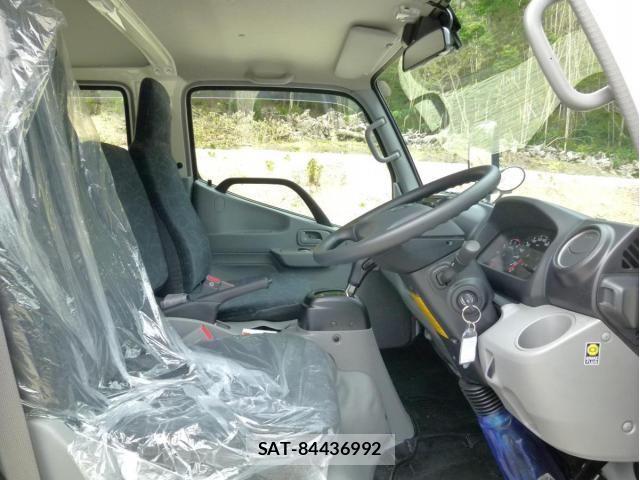 Toyota DYNA TRUCK 2026-05 8848811-21