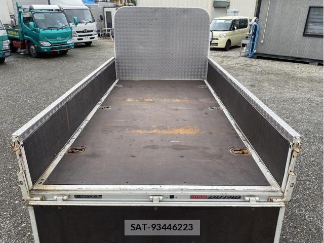 Toyota DYNA TRUCK 2020-11 8848815-9