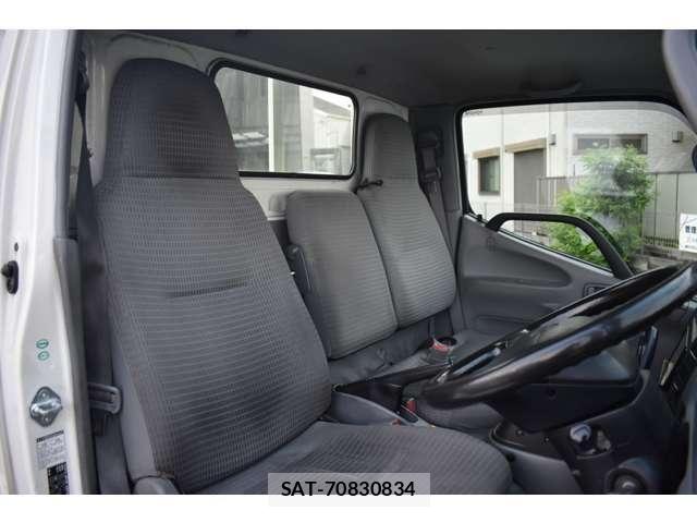 Toyota DYNA TRUCK 2016-05 8870899-11