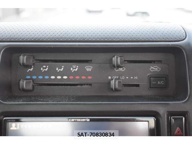 Toyota DYNA TRUCK 2016-05 8870899-17