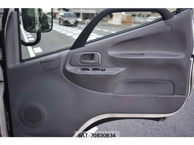Toyota DYNA TRUCK 2016-05 8870899-7