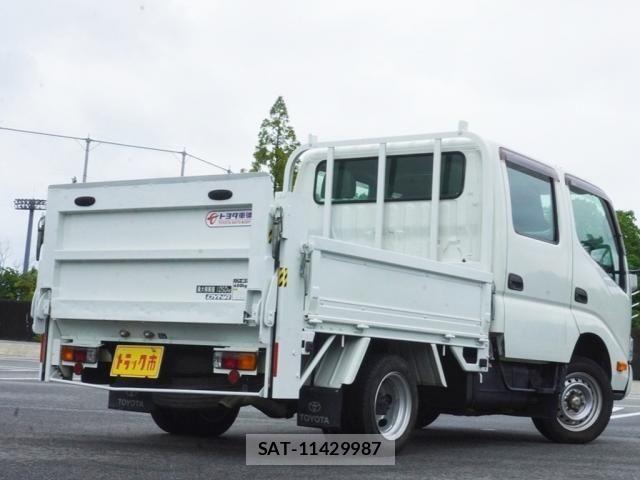 Toyota DYNA TRUCK 2021-05 8870896-1