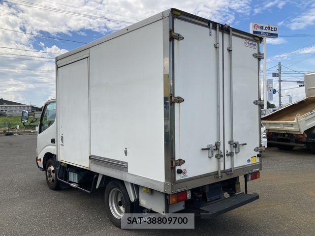 Toyota DYNA TRUCK 2011-01 8879576-1