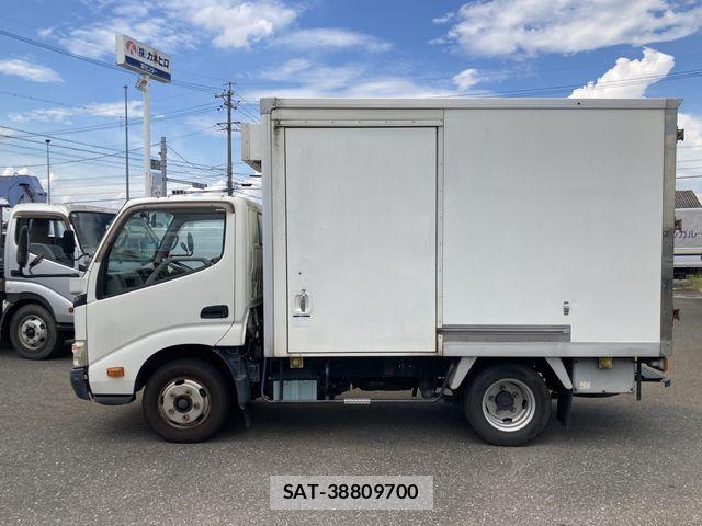 Toyota DYNA TRUCK 2011-01 8879576-22