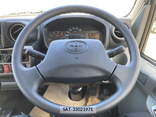 Toyota DYNA TRUCK 2026-07 8879570-13