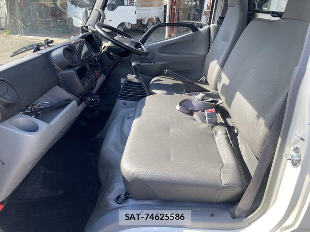 Toyota DYNA TRUCK 2017-07 8879573-5