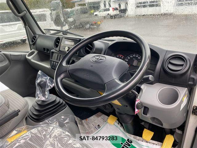 Toyota DYNA TRUCK 2019-05 8883547-16