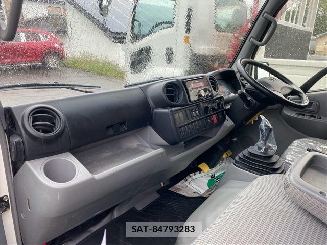Toyota DYNA TRUCK 2019-05 8883547-17