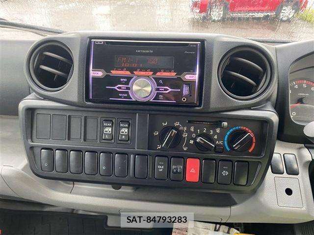 Toyota DYNA TRUCK 2019-05 8883547-24