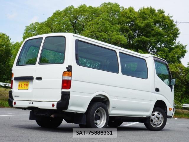 Toyota DYNA TRUCK 2014-01 7508575-1