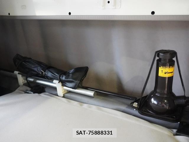 Toyota DYNA TRUCK 2014-01 7508575-27