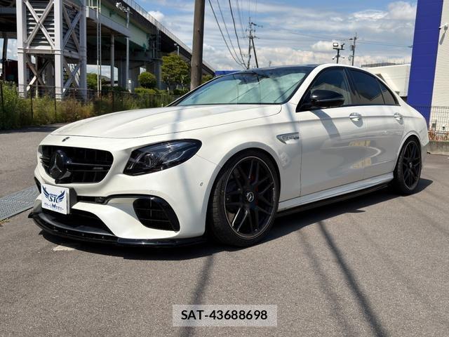 Mercedes Benz E-CLASS 2019-07 8301565-6