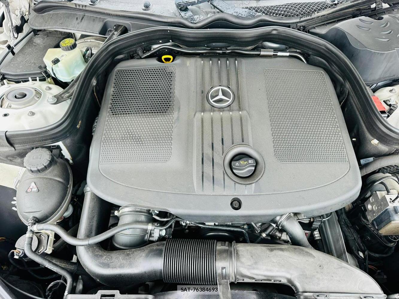 Mercedes Benz E-CLASS 2015-09 7228223-36