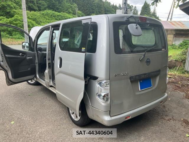 Nissan E-NV200 VAN 2015-06 7326938-10
