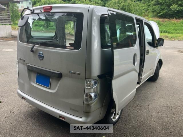 Nissan E-NV200 VAN 2015-06 7326938-11