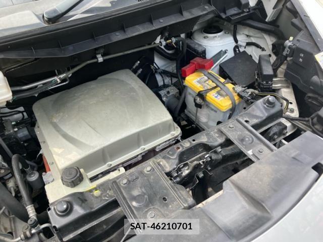 Nissan E-NV200 VAN 2015-11 8073671-16