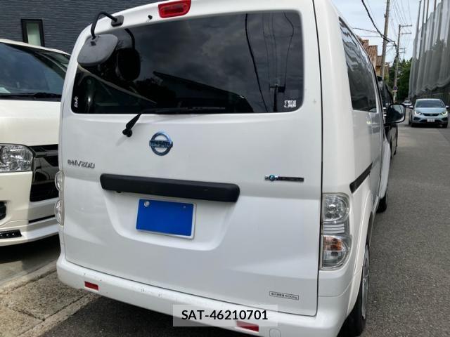 Nissan E-NV200 VAN 2015-11 8073671-2
