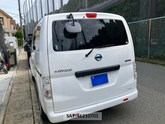 Nissan E-NV200 VAN 2015-11 8073671-3